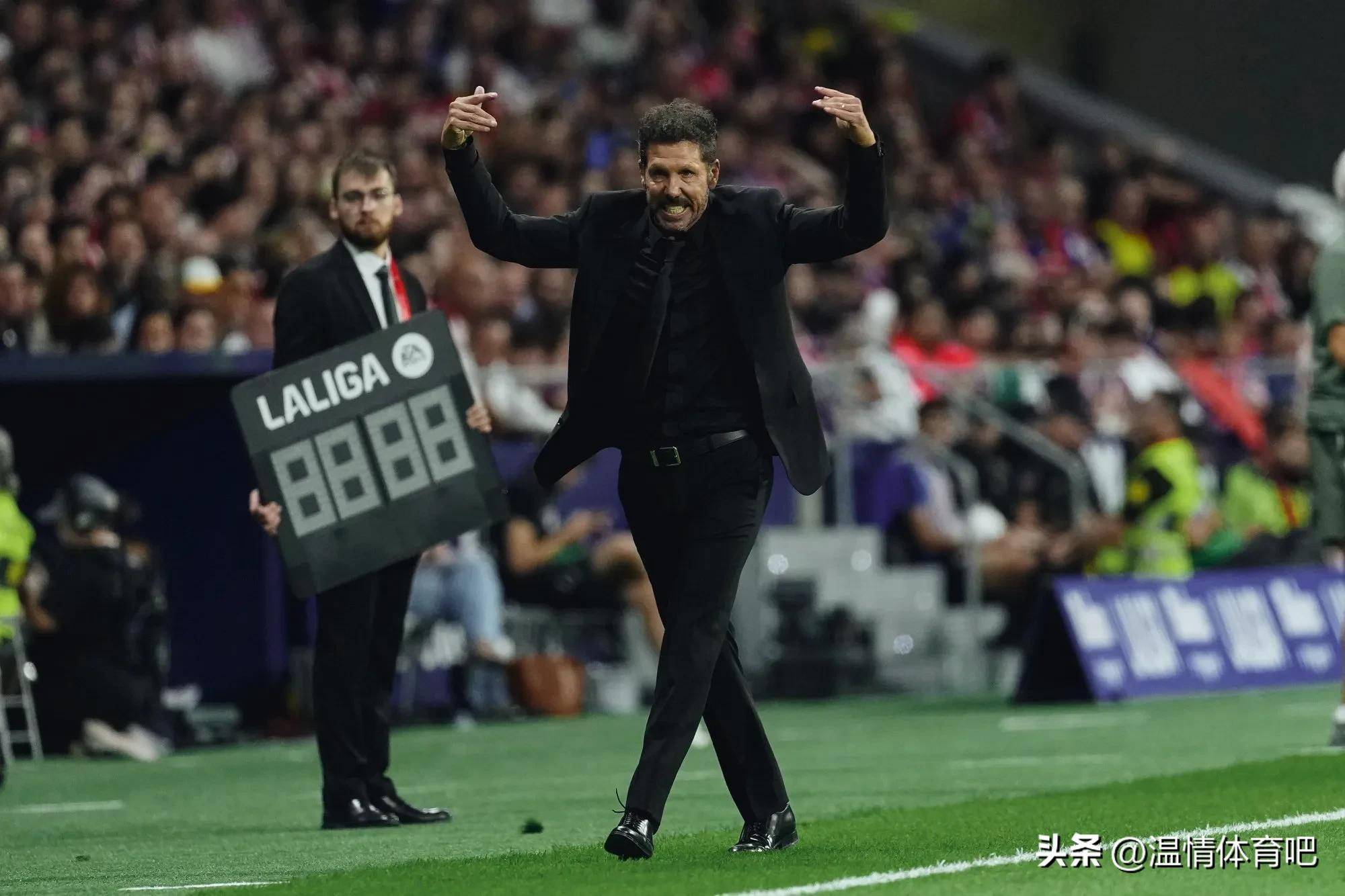 随着西班牙人3-2马略卡,西甲积分榜更新:4队保持不败马竞排名11 随着西班牙人3-2马略卡,西甲积分榜更新:4队保持不败马竞排名11