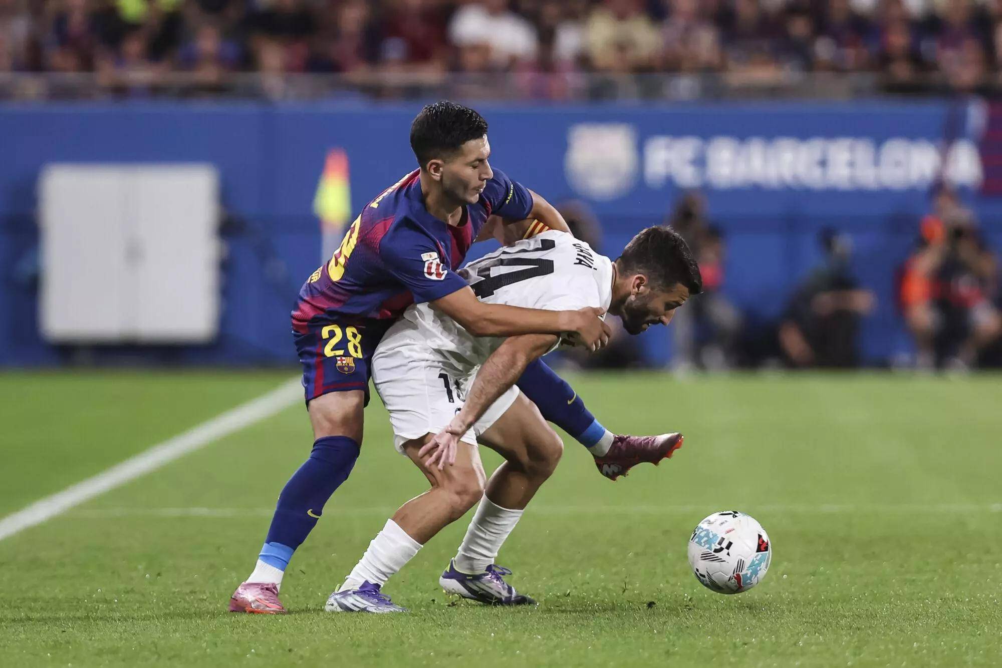 看完弗里克的轮换,才明白亚马尔的伤缺,反而是激活全队的催化剂 看完弗里克的轮换,才明白亚马尔的伤缺,反而是激活全队的催化剂