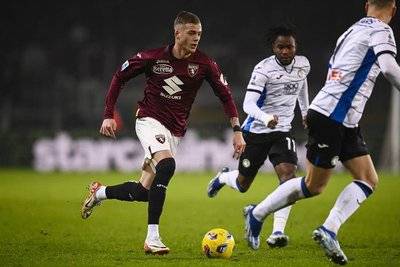 意甲焦点战:都灵主场迎战那不勒斯,保级与争冠的生死博弈 意甲焦点战:都灵主场迎战那不勒斯,保级与争冠的生死博弈