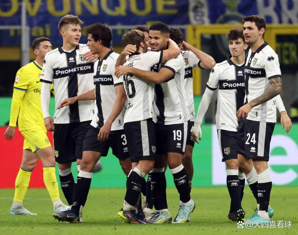 意甲赛场:热那亚保级关键战,帕尔马客场能否全身而退? 意甲赛场:热那亚保级关键战,帕尔马客场能否全身而退?