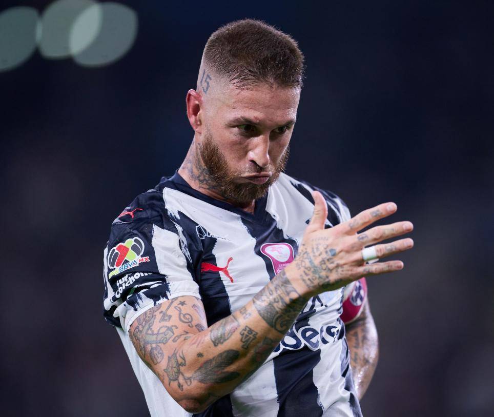 皇马传奇重逢!39岁水爷点射破门 皇马传奇重逢!39岁水爷点射破门